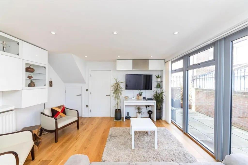 Modern City Centre House With Free Parking كانتربيري المظهر الخارجي الصورة